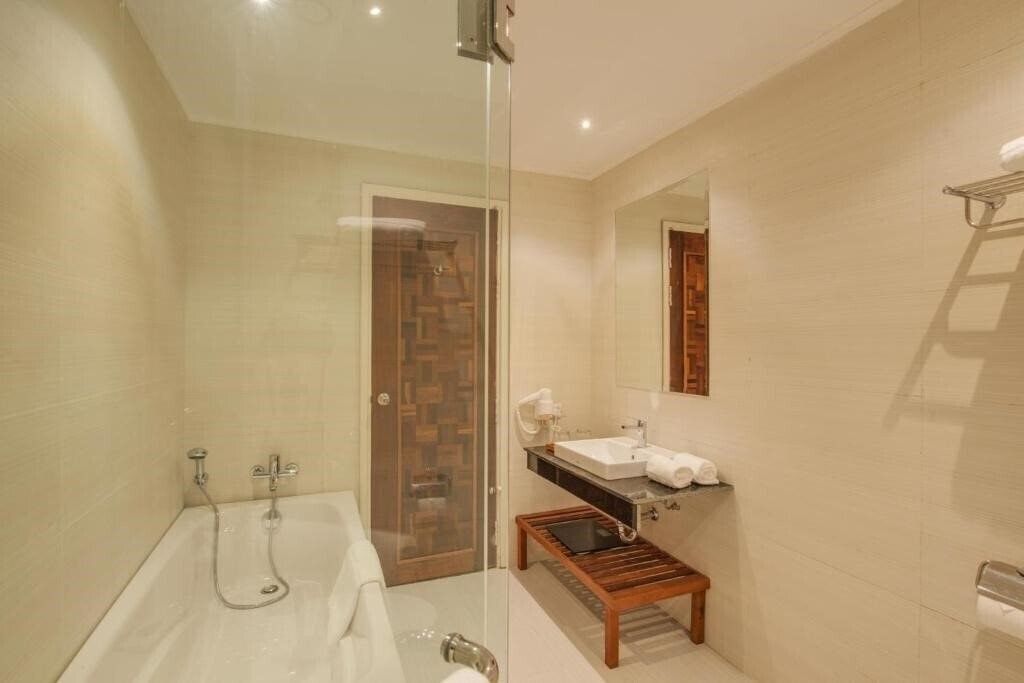 Фото Sokha Palace Siem Reap 4*