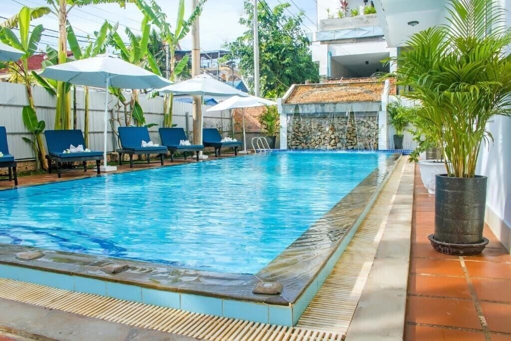 Отель The Blanc Residence 3*