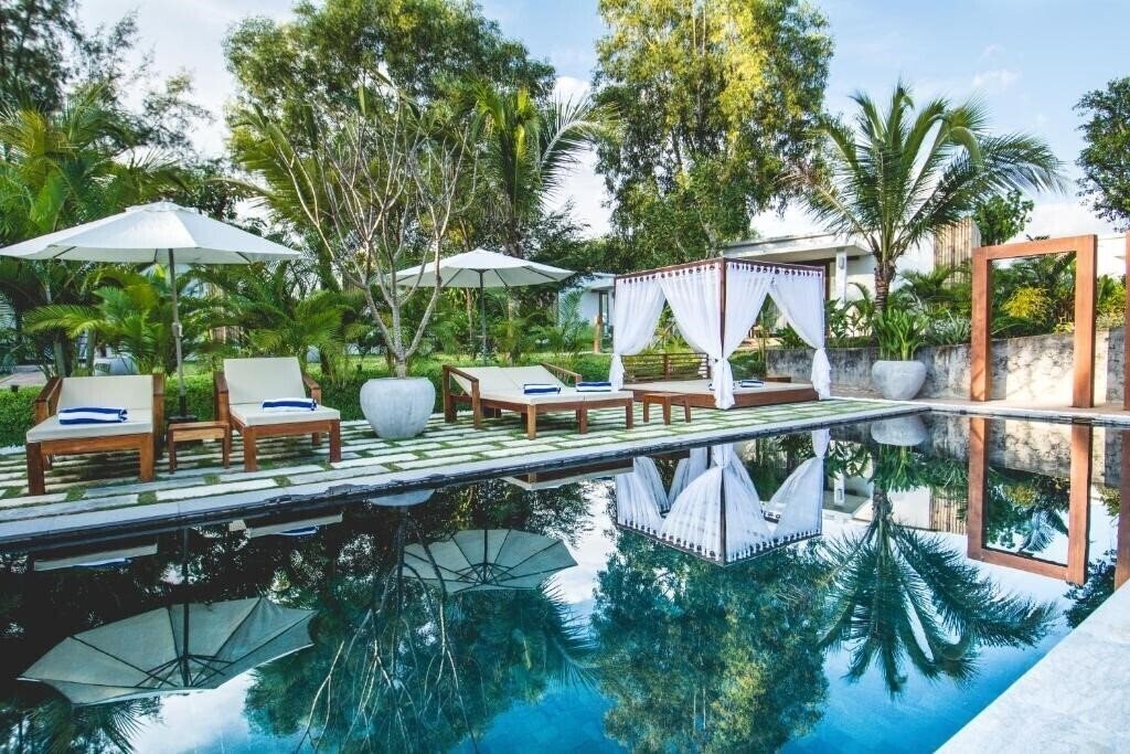 Hotel Sahaa Beach Resort 3*