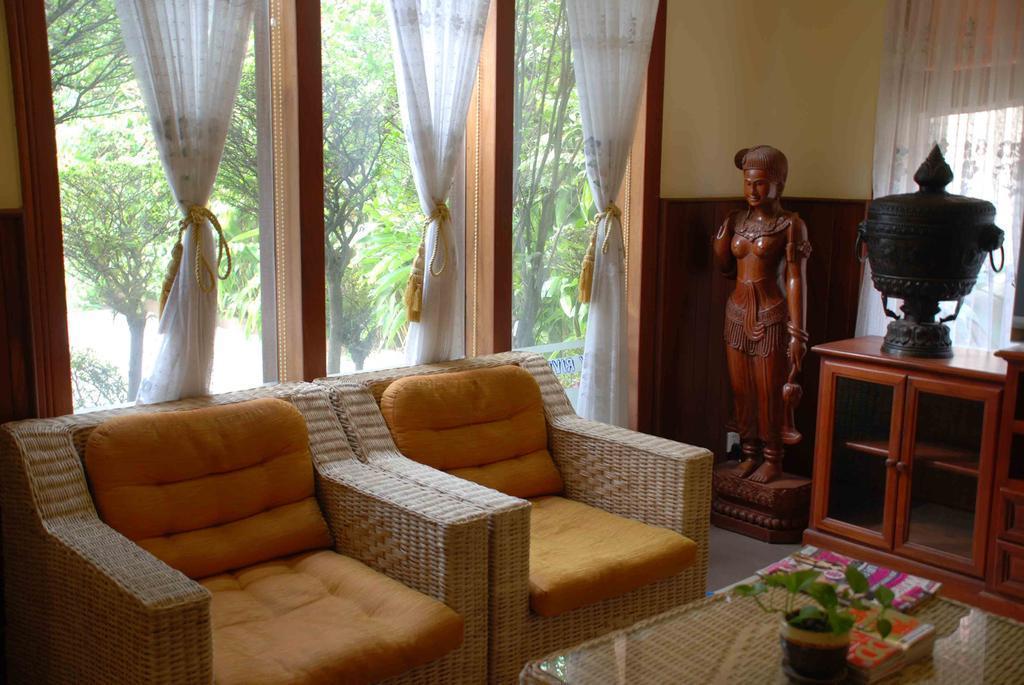 Imaginea City River 3*