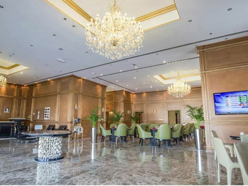 Изображение Strato Hotel By Warwick 4*