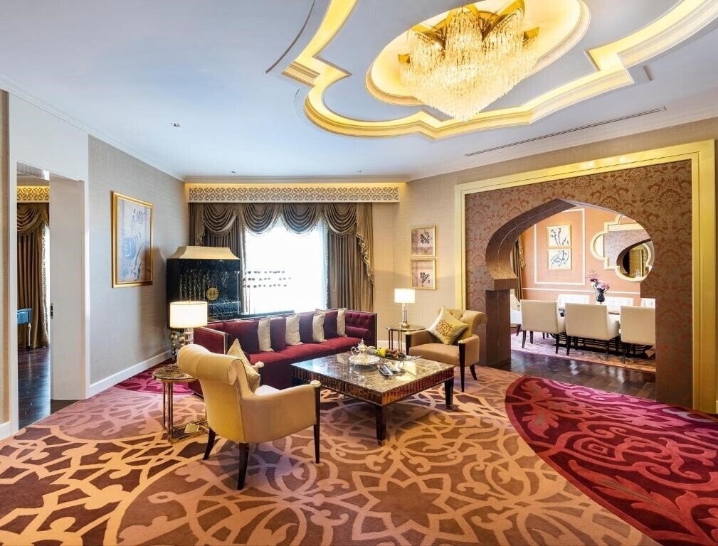 Imaginea Ezdan Palace Hotel 5*