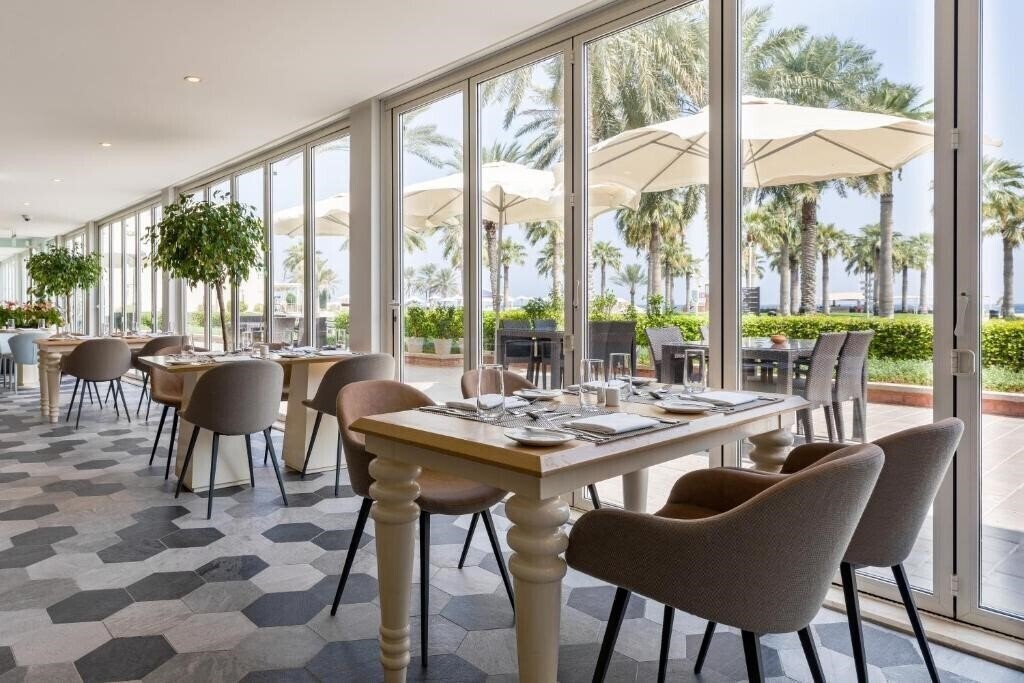 Fotografie Sealine Beach Resort 5*