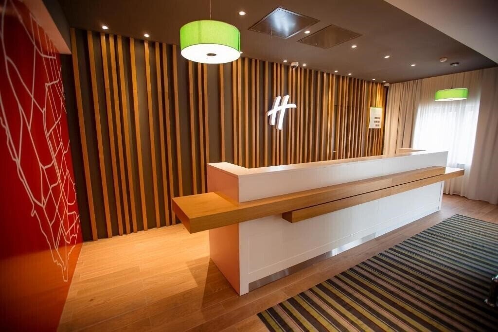 Imaginea Holiday Inn Aktau Seaside 4*