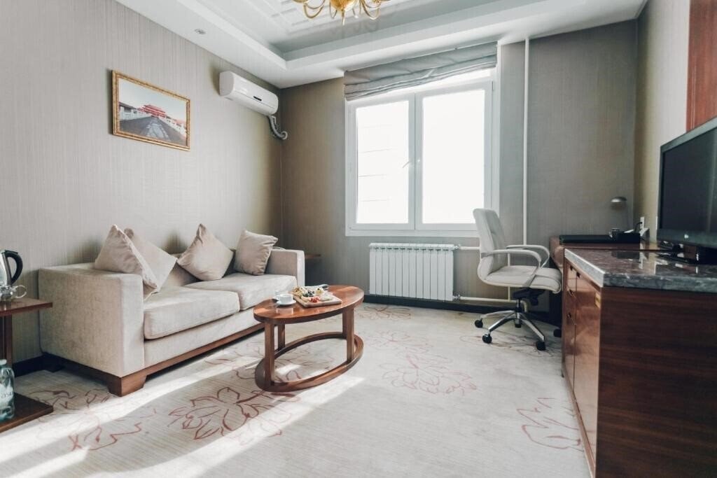 Hotel Soluxe Hotel Almaty 4*