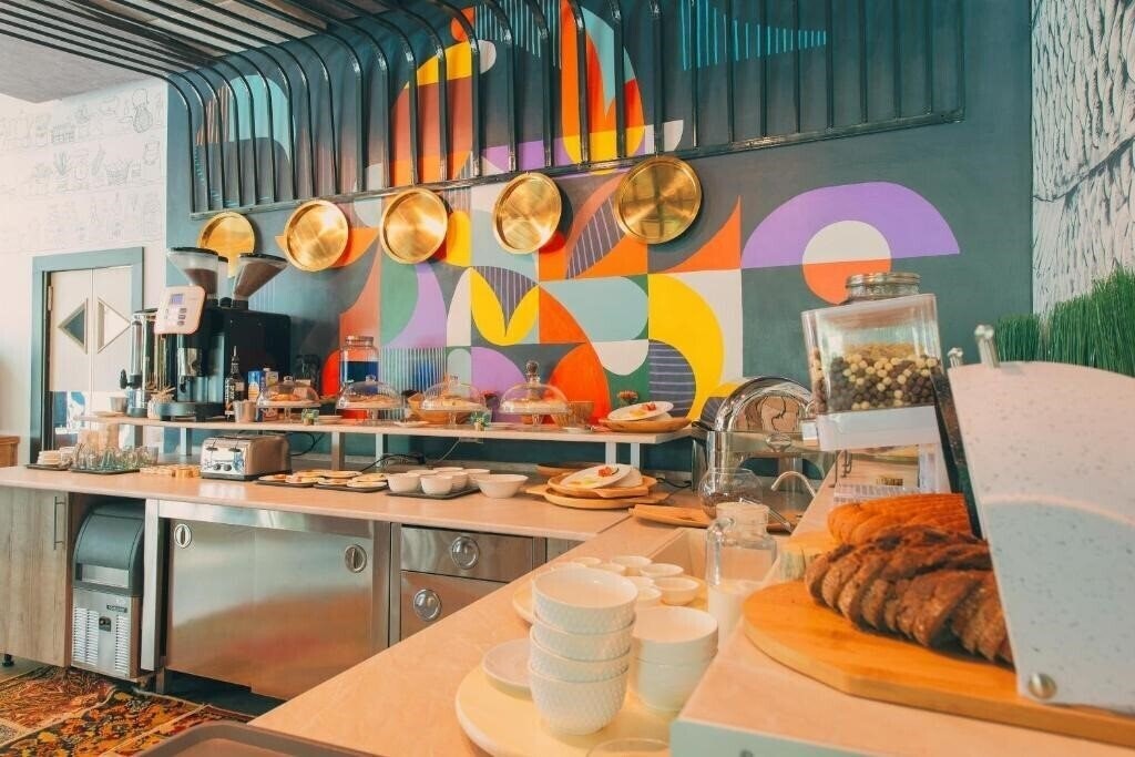 Фото Inn Ozz (ex. Oasis Inn) 3*