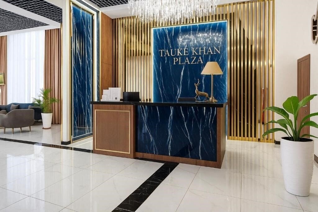 Hotel Tauke Khan Plaza 4*