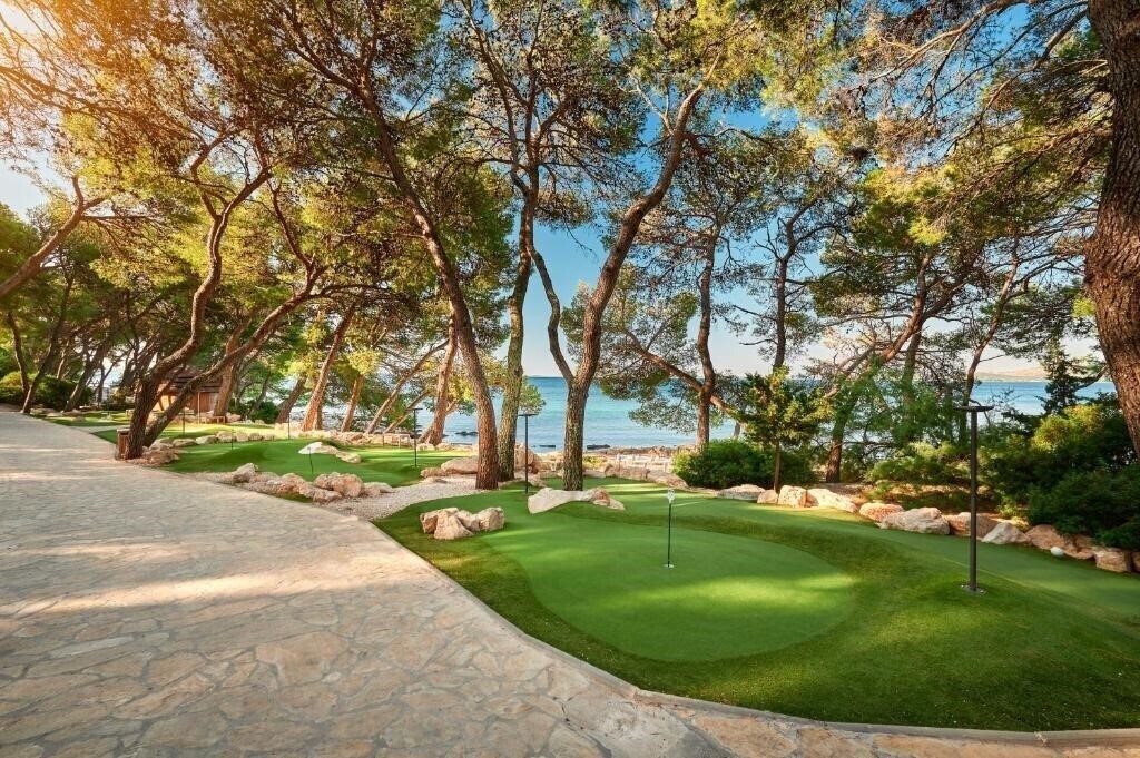 Картинка Pine Beach 2*