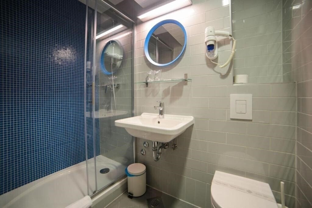 Imaginea Hotel Ivando 4*