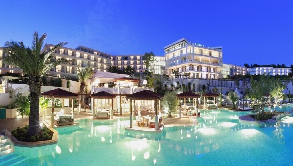 Hotel Amfora Hvar Grand Beach Resort 4*