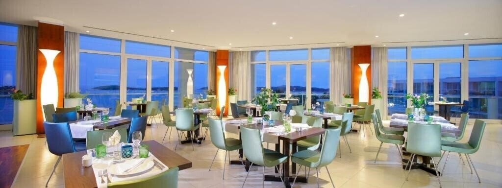 Fotografie Amfora Hvar Grand Beach Resort 4*