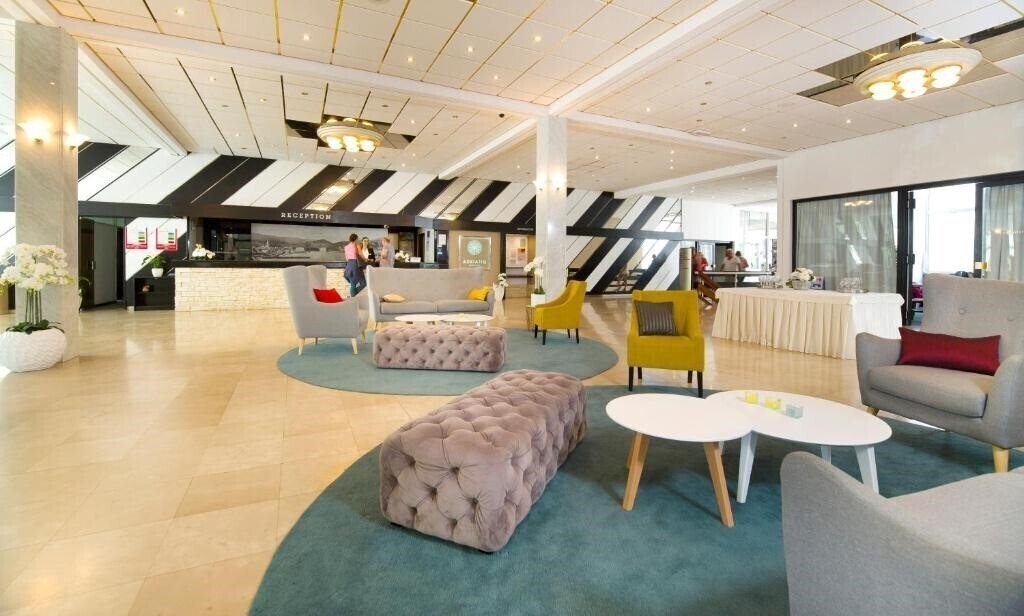 Imaginea Adriatiq Hvar Hotel 3*