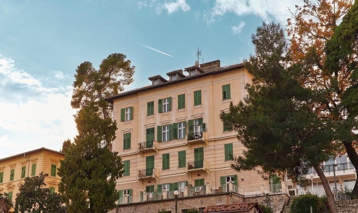 Отель Lovran Hotel 3*