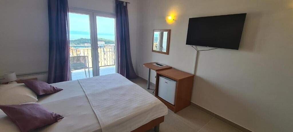 Фото Pansion Komfor Moča (ex. Pansion Makarska) 3*