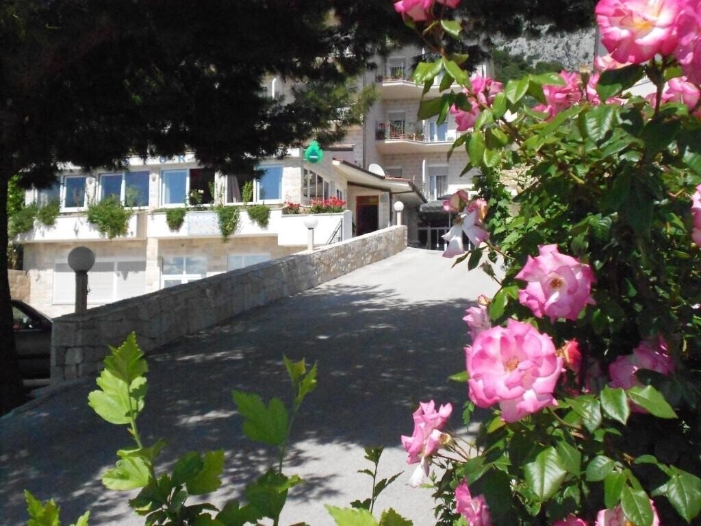 Изображение Pansion Komfor Moča (ex. Pansion Makarska) 3*