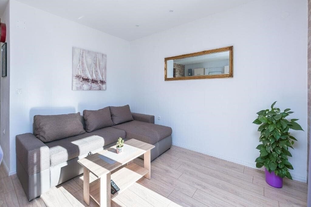 Картинка App Marijo Omis 3*