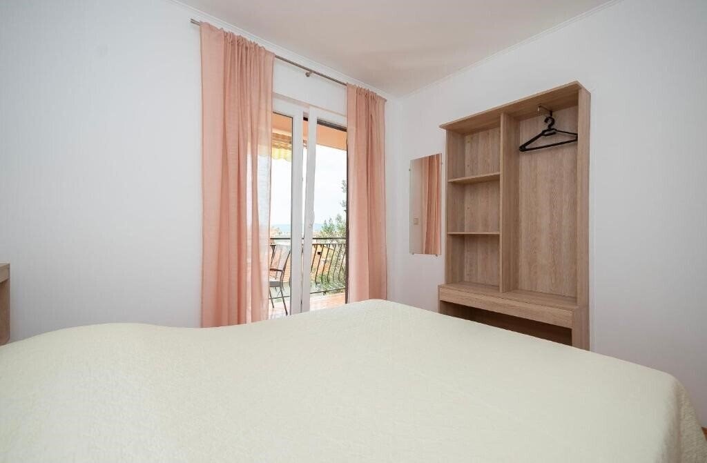 Imaginea App Zecic 3*