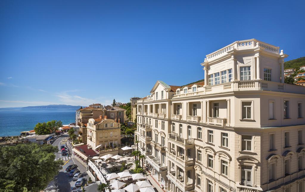 Отель Palace Bellevue 3*