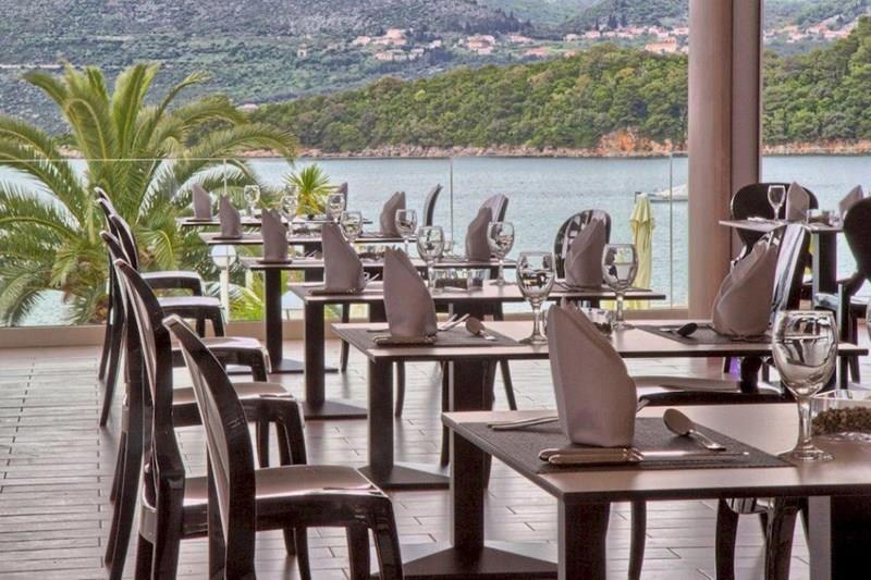 Imaginea Kalmota Island Resort By Karisma 3*