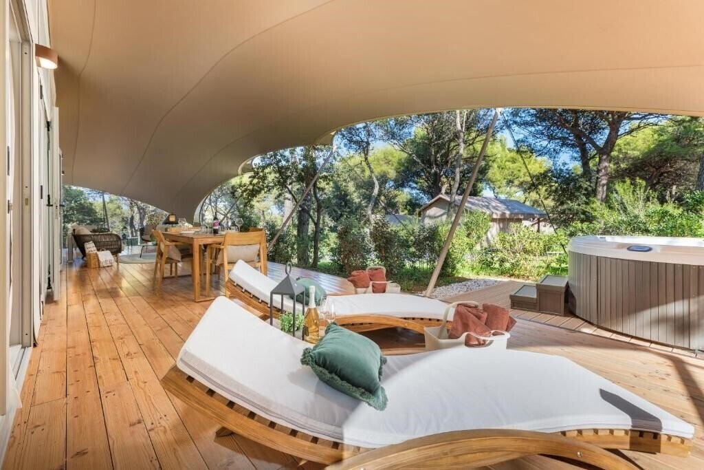Фотография Arena One 99 Glamping 4*