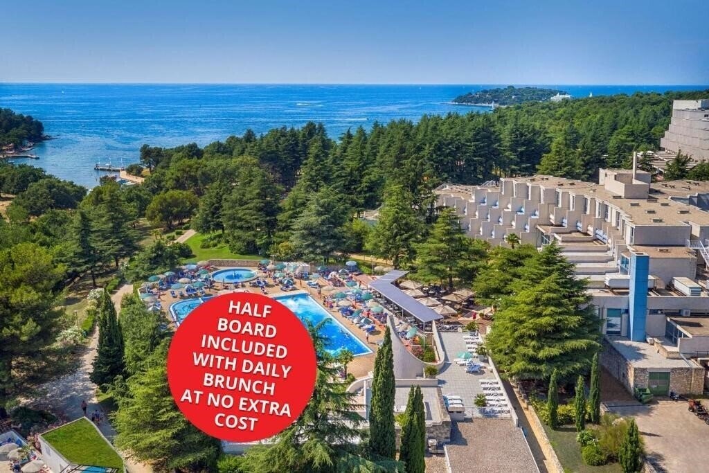 Hotel Sunny Poreč by Valamar (ex. Crystal Sunny Hotel) 4*