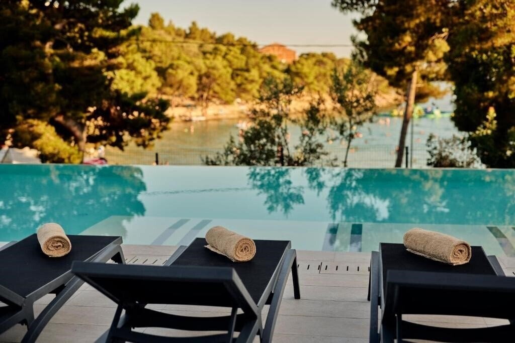 Fotografii Colentum Resort Murter 3*
