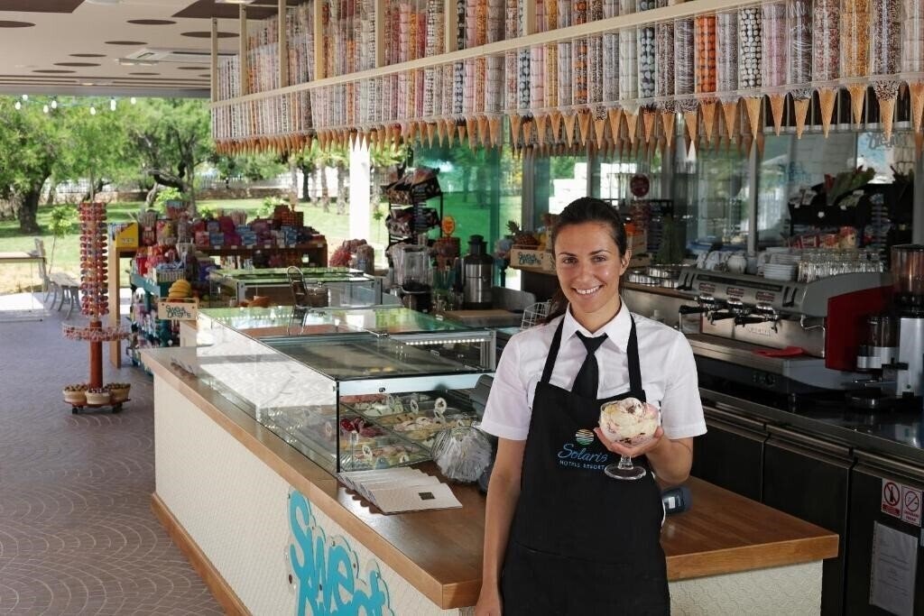 Imaginea Amadria Park Camping Sibenik Apartments 4*