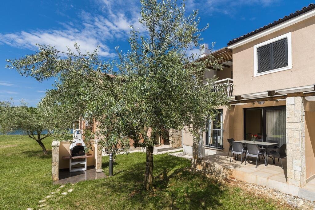 Hotel Apartments Amfora Plava Laguna (ex. Sol Amfora) 4*