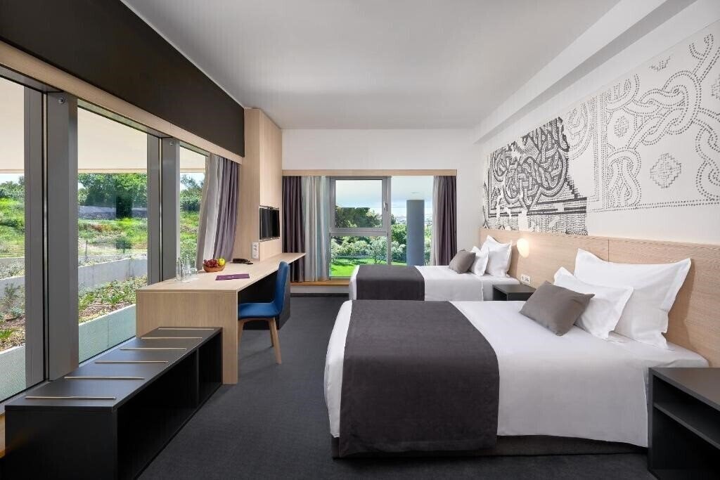 Fotografii Salona Palace 4*