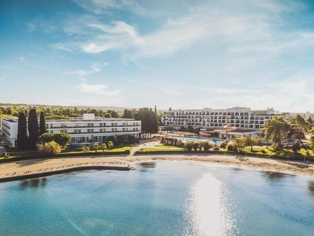 Hotel Falkensteiner Club Borik 4*