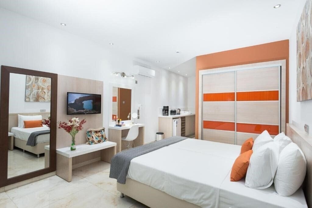 Fotografii Loutsiana Hotel 4*