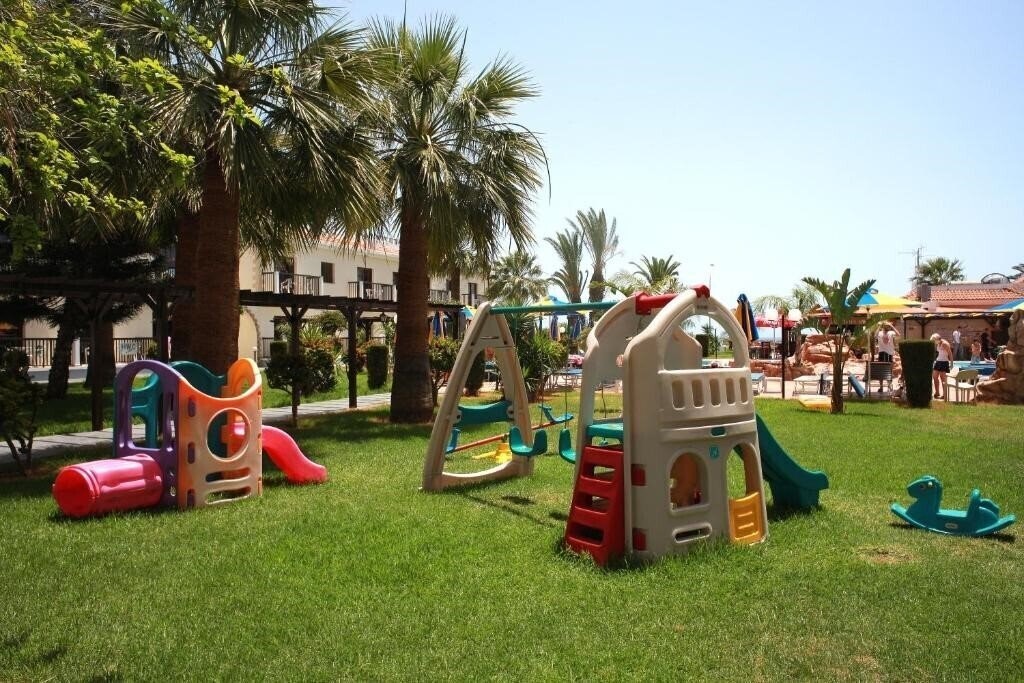 Imaginea Loutsiana Hotel 4*