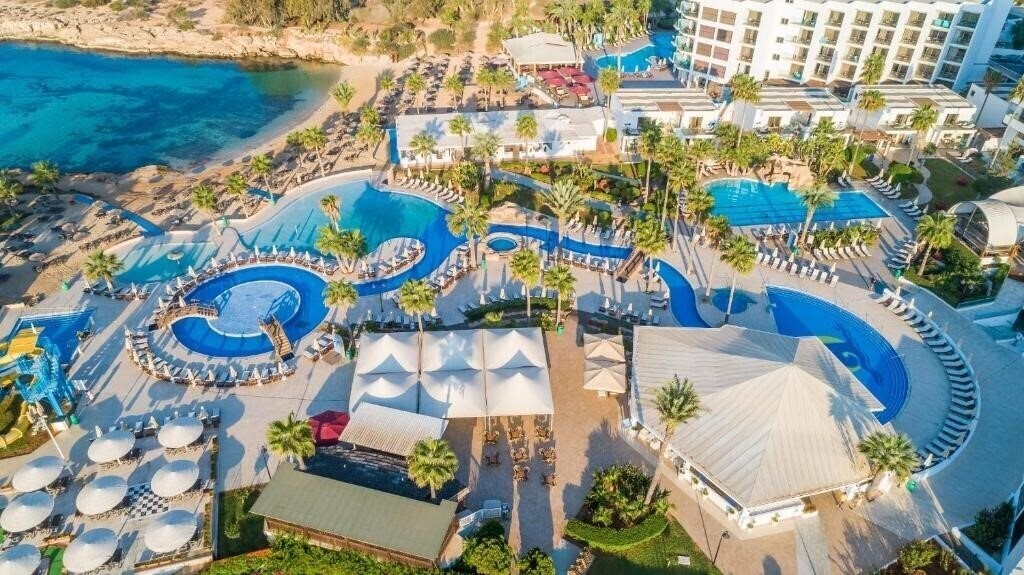 Fotografii Adams Beach Hotel & SPA 5*