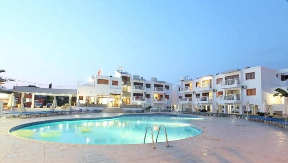 Отель Androthea Hotel 3*