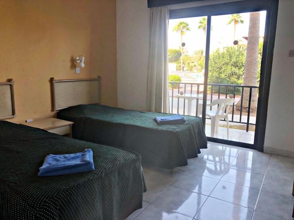 Fotografii Carina Hotel Apts апартаменты