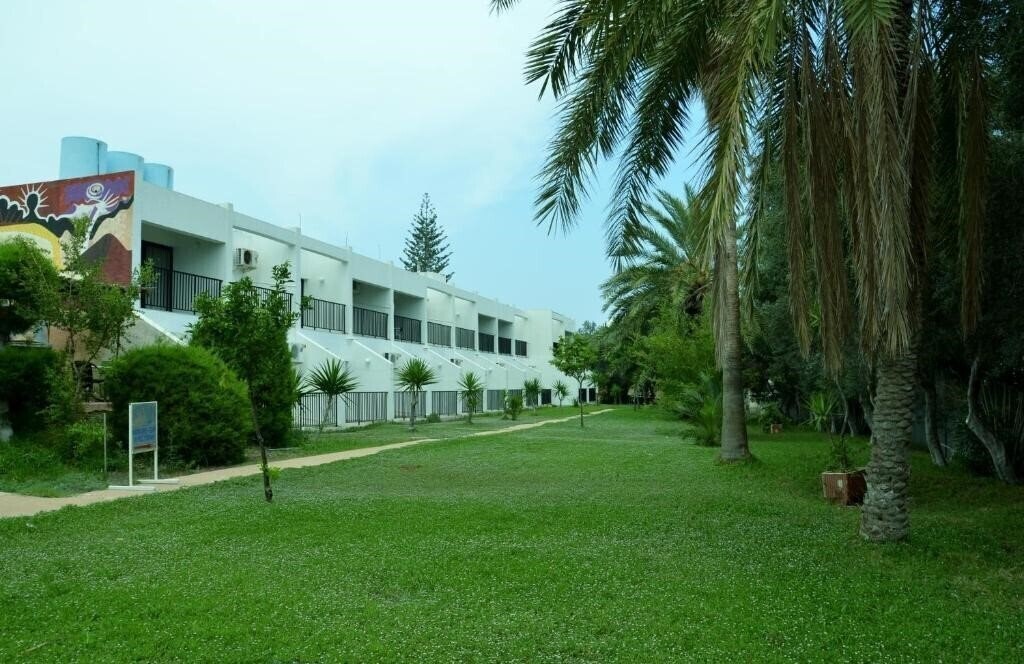 Fotografii Kkaras Hotel 2*