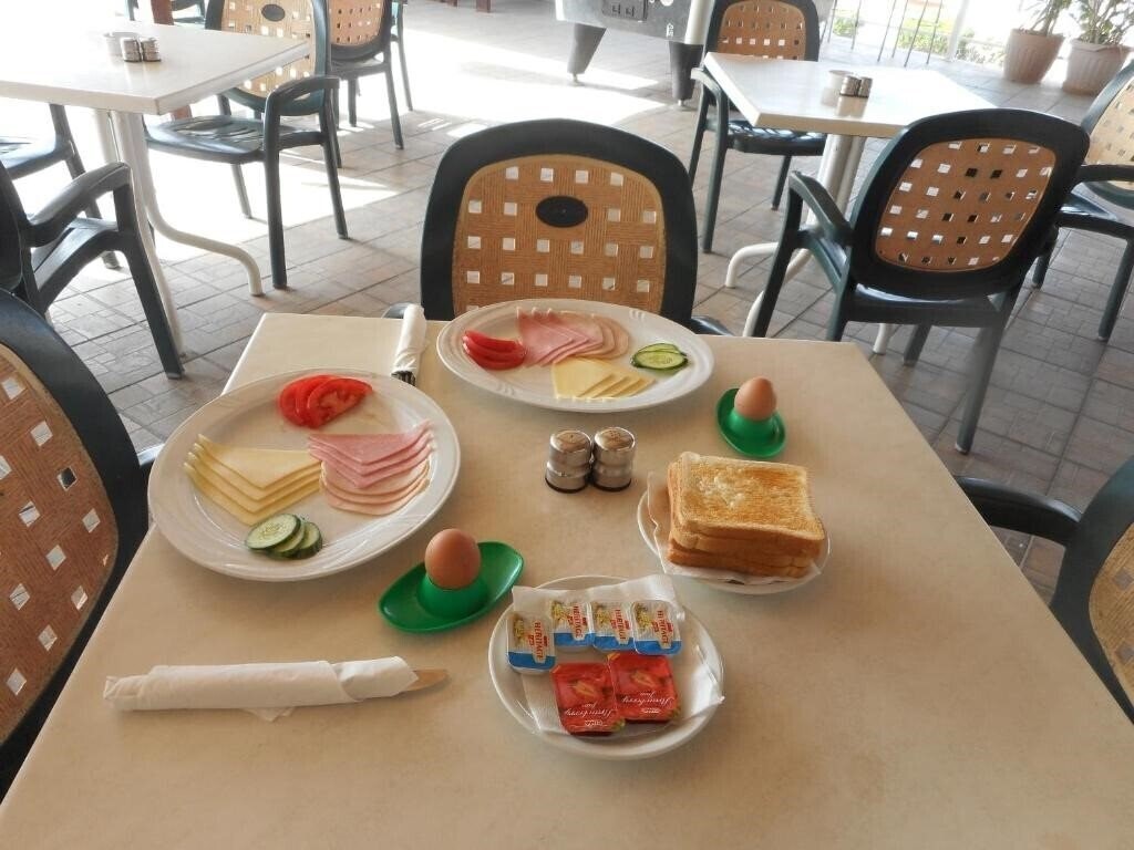 Imaginea Kkaras Hotel 2*