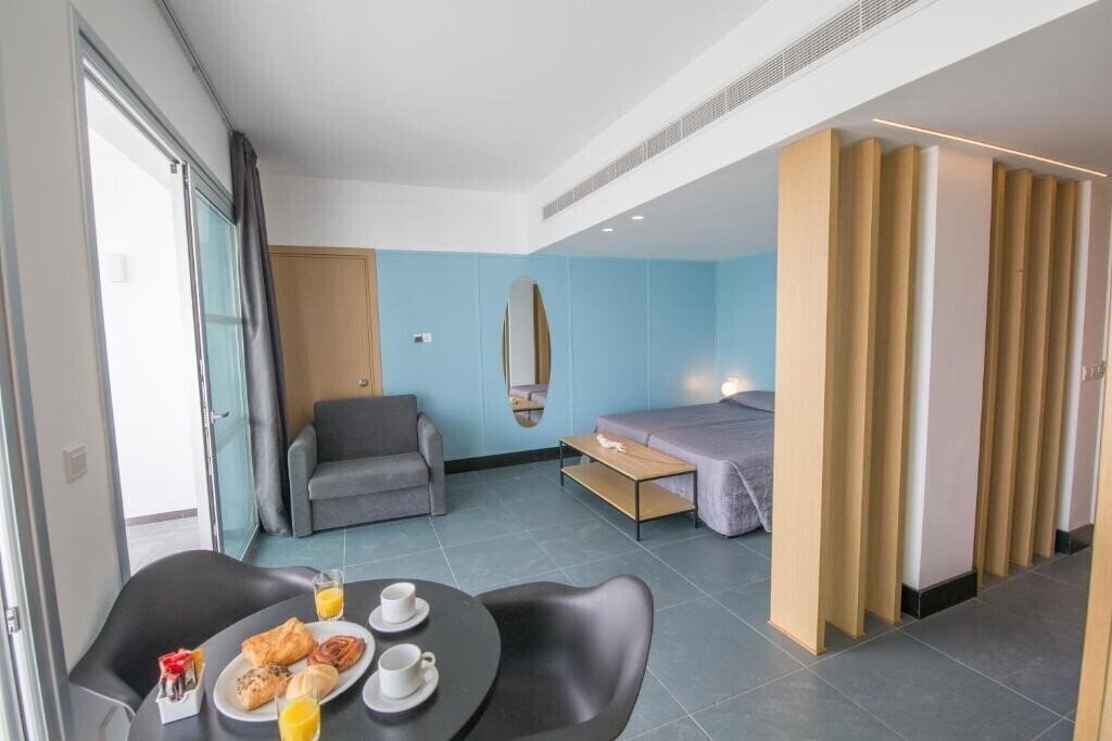 Fotografii Anthea Apts 3*