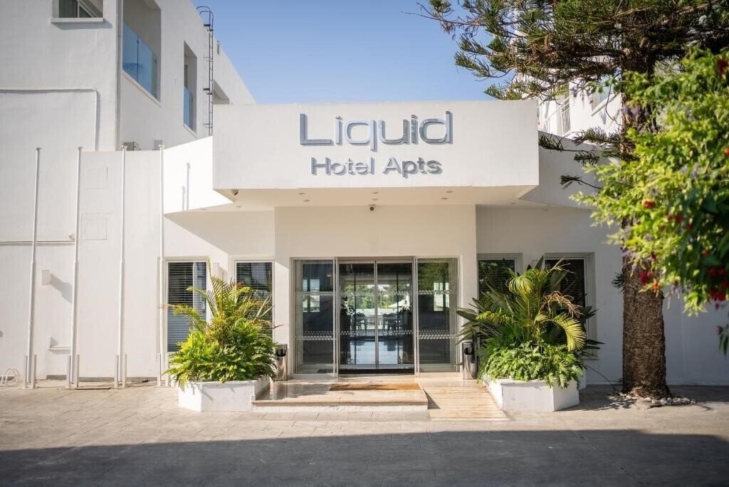 Фото Vias Hotel Apartments 2*