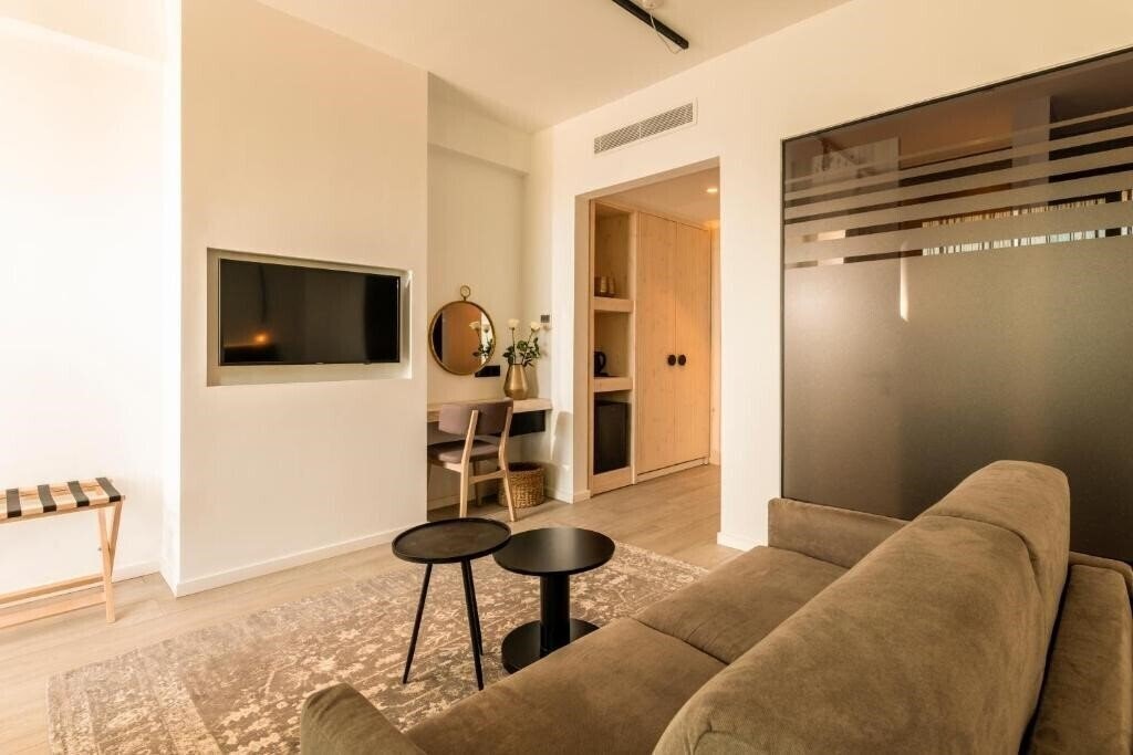 Imaginea Abacus Suites 4*