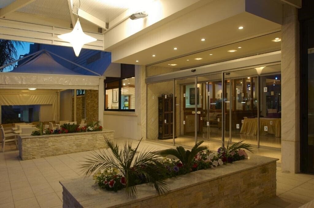 Imaginea Senator Hotel Apartments 3*