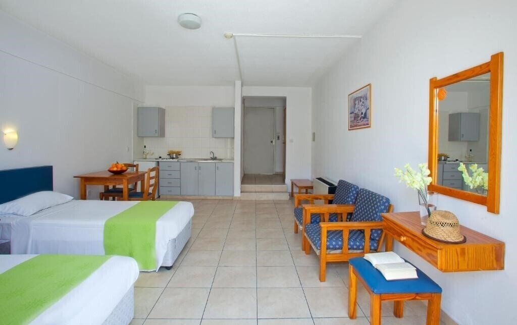 Imaginea Paloma Hotel Apartments 2*
