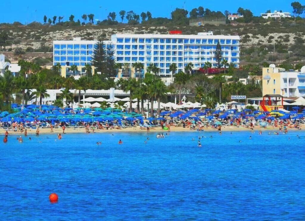 Hotel Corfu 3*