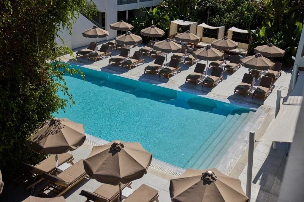 Hotel Nissi Park 3*
