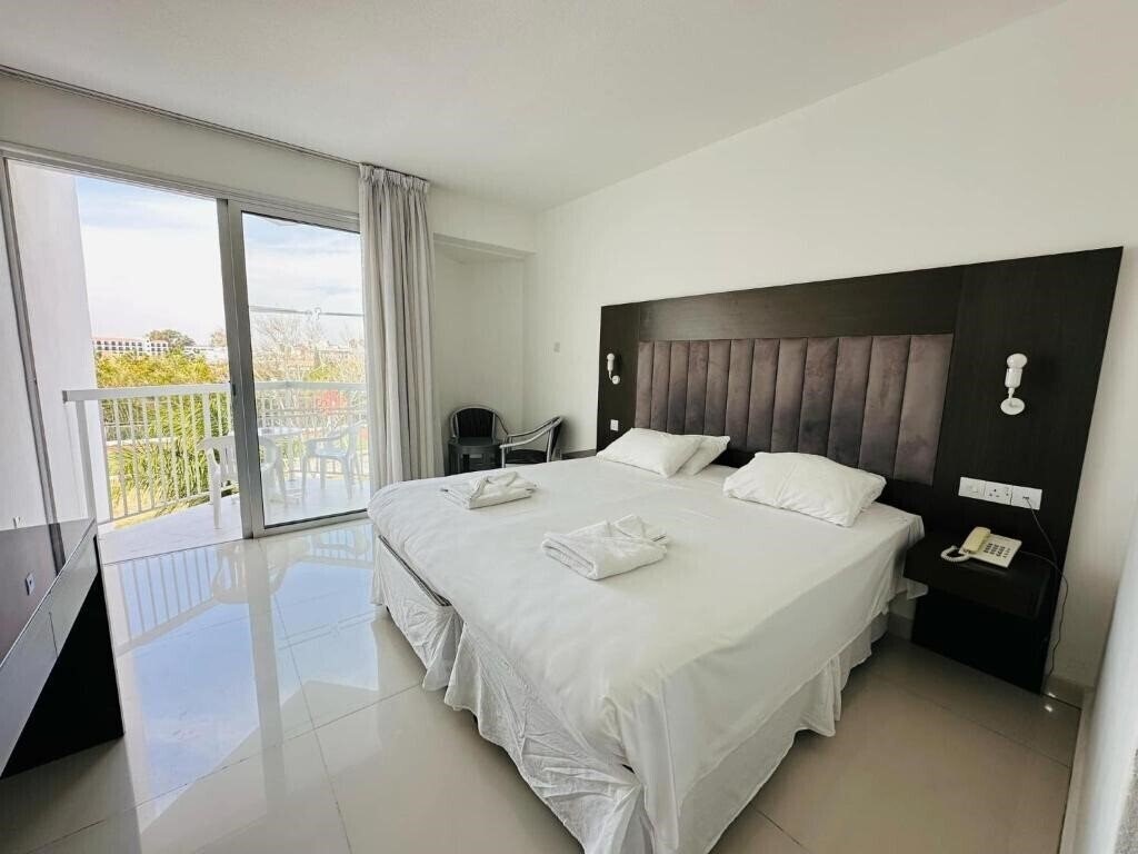 Fotografii Napa Jay 3*