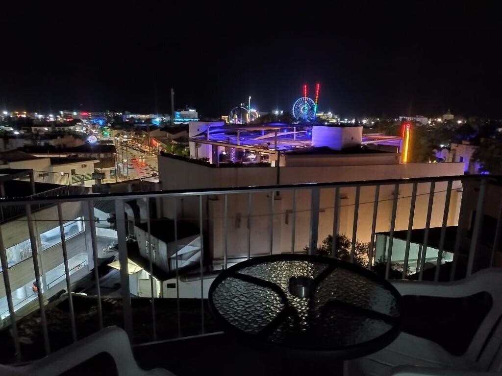 Imaginea Elenapa Holiday Apartments 2*