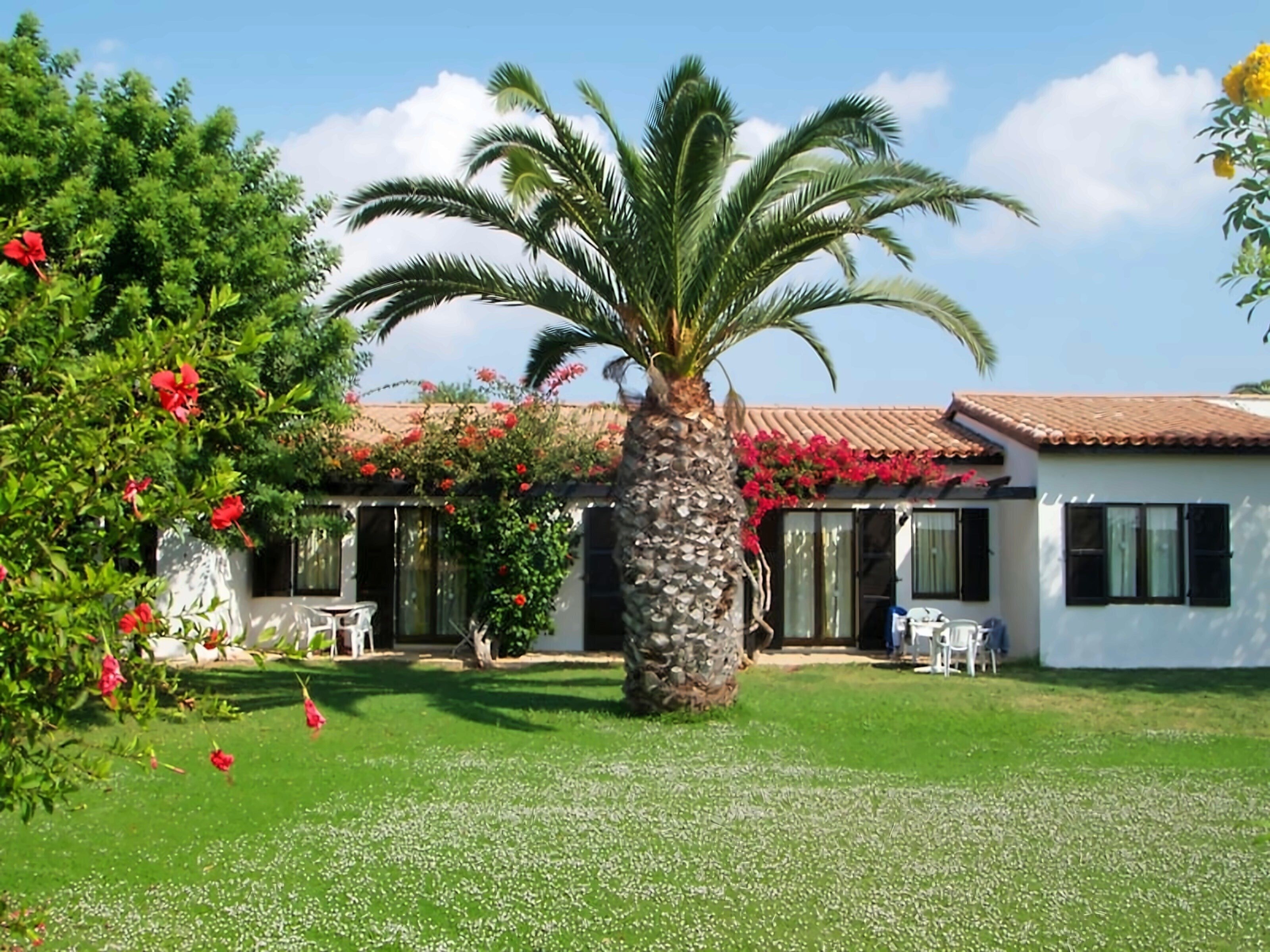 Hotel Kermia Beach 4*