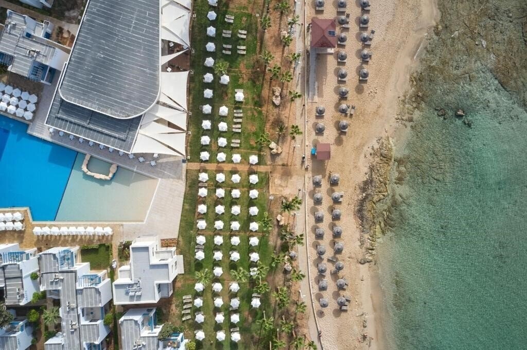 Hotel Calisto Holiday Village 4*