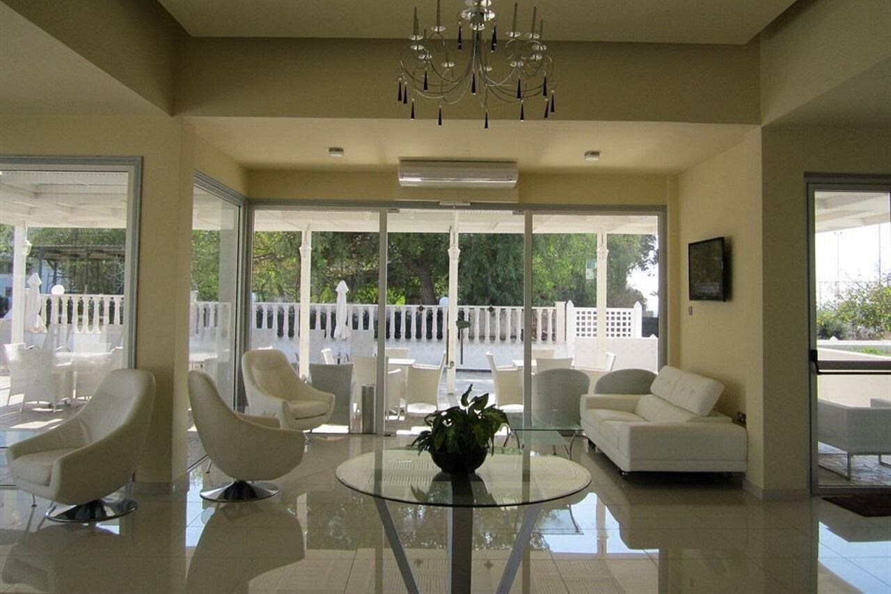 Imaginea Soho Hotel Apartments 3*