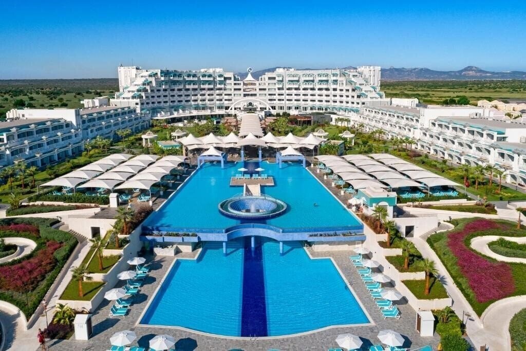 Hotel Limak Cyprus Deluxe Hotel 5*